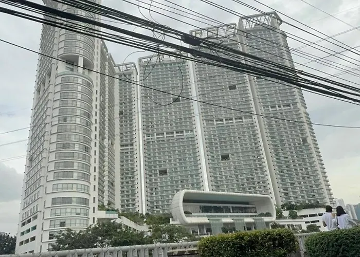 Apartment Modern In Makati With Stylish Escape Manila
